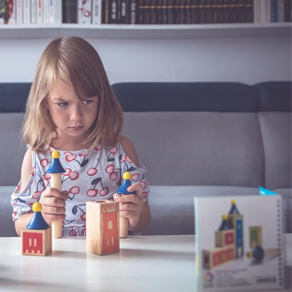 IUVI Games - Mądry Zamek (396602) - zdjęcie 3