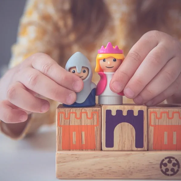 IUVI Games - Kamelot Junior (PL) (396603) - zdjęcie 2