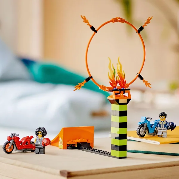 LEGO - City Konkurs kaskaderski (60299) - zdjęcie 2