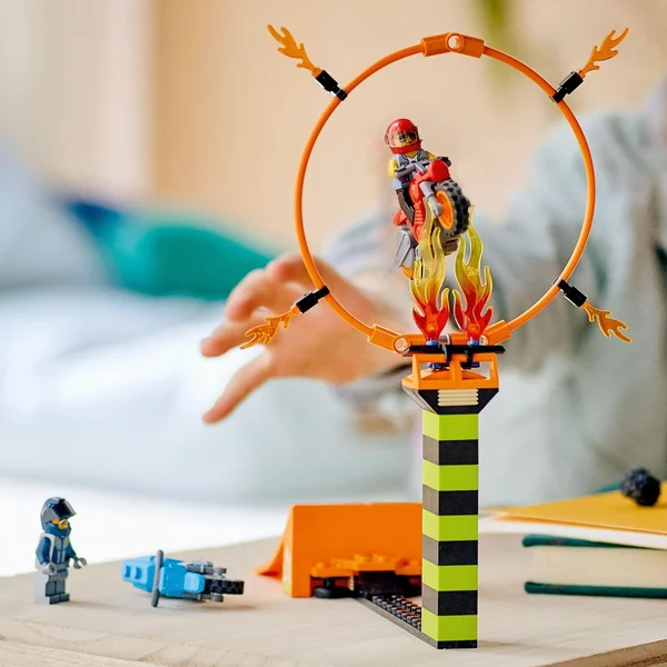 LEGO - City Konkurs kaskaderski (60299) - zdjęcie 4