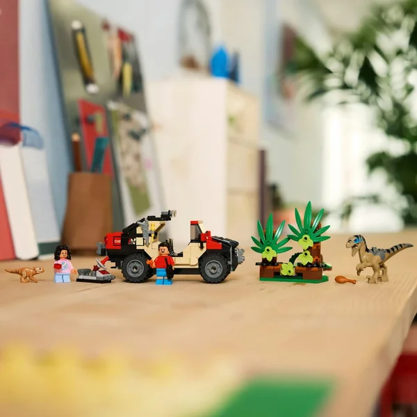 LEGO - Jurassic World Pościg za śmigłowcem (75928) - zdjęcie 4