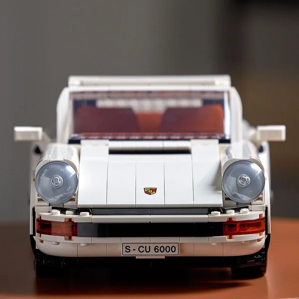 LEGO - Creator Expert Porsche 911 1458 el. (10295) - zdjęcie 4